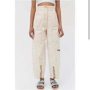 BDG izzy straight leg cargo pants beige